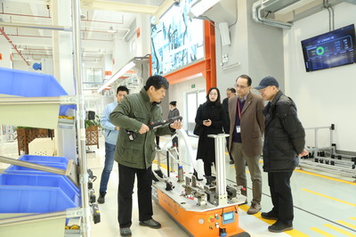 上海杉達(dá)學(xué)院陳以一校長(zhǎng)一行來(lái)訪我校進(jìn)行技術(shù)交流考察